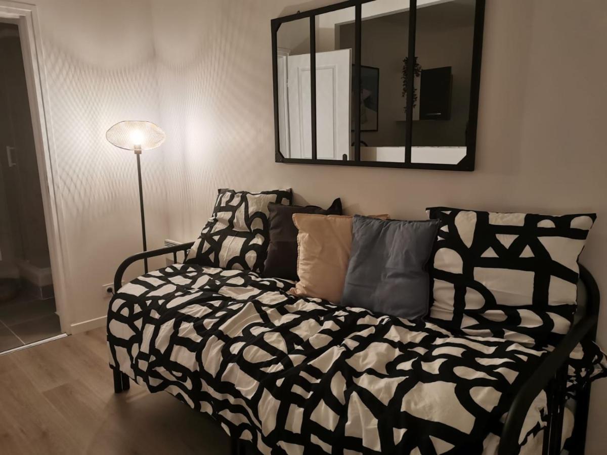 Апартаменти Studio Cosy Et Renove A 2 Pas Gare Reims Centre - Rue Екстер'єр фото