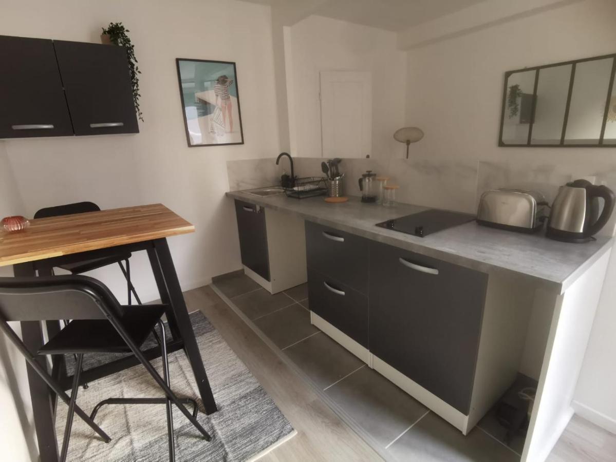 Апартаменти Studio Cosy Et Renove A 2 Pas Gare Reims Centre - Rue Екстер'єр фото